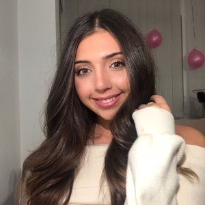 Meet your Posher, Flaka